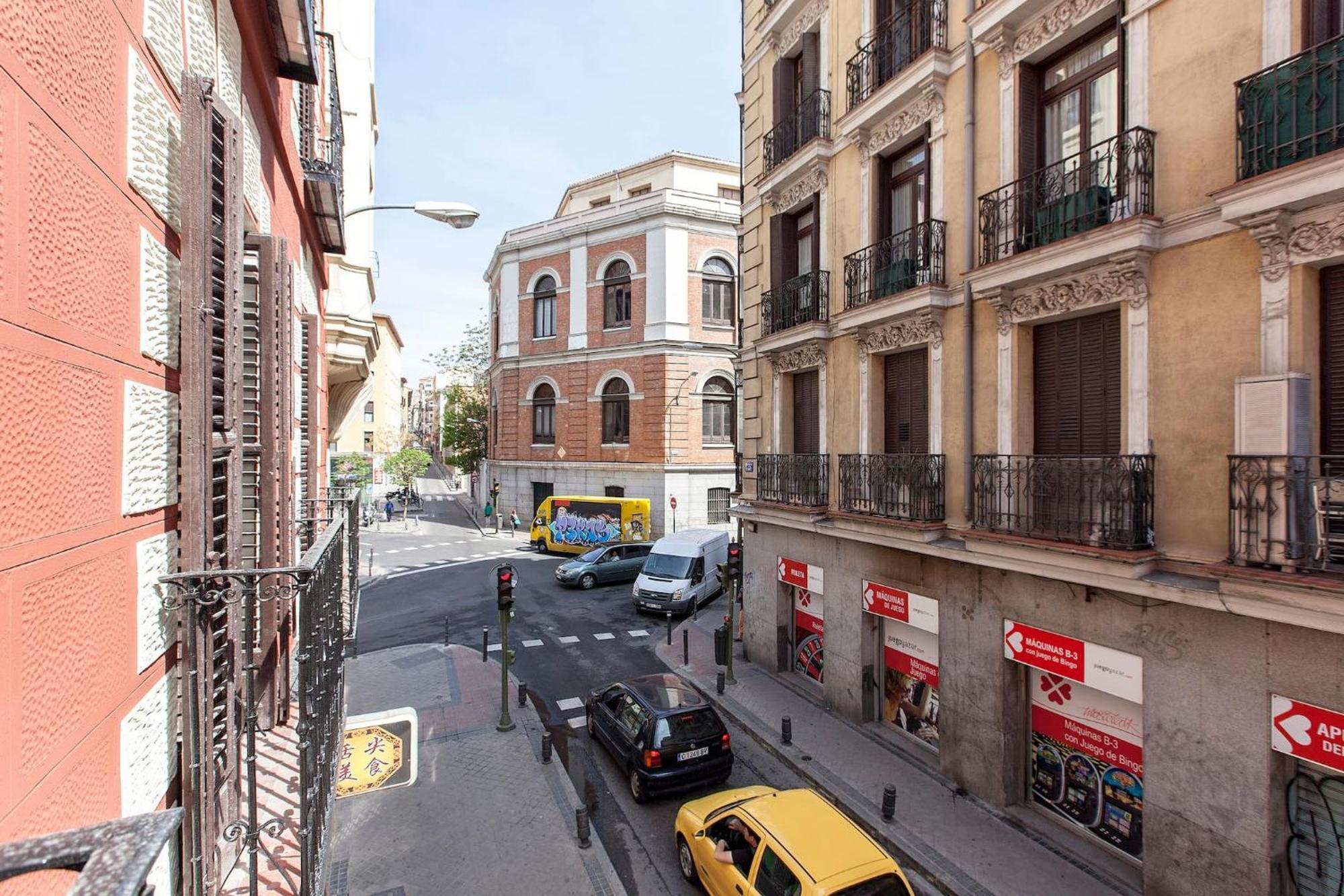 Apartamentos Day Madrid Plaza De Espana Centro Gran Via Sol Malasana Exterior foto